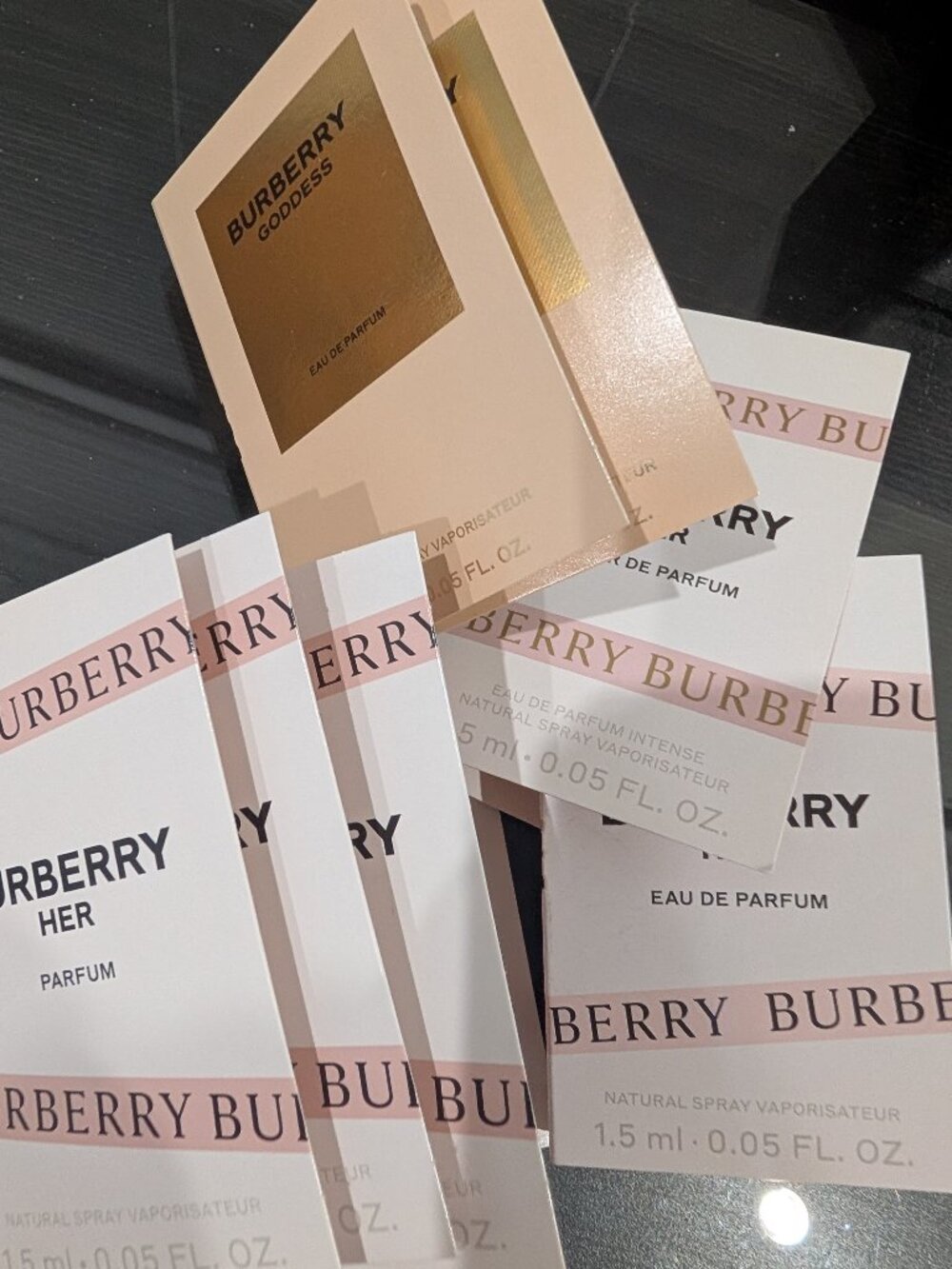 Burberry goddess and burberry her sample discovery set